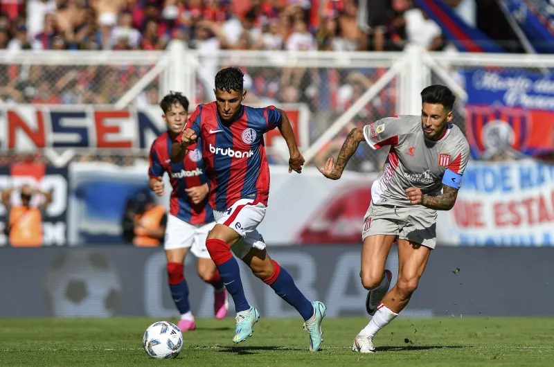 San Lorenzo mejoró su imagen ante Estudiantes pero sigue sin poder