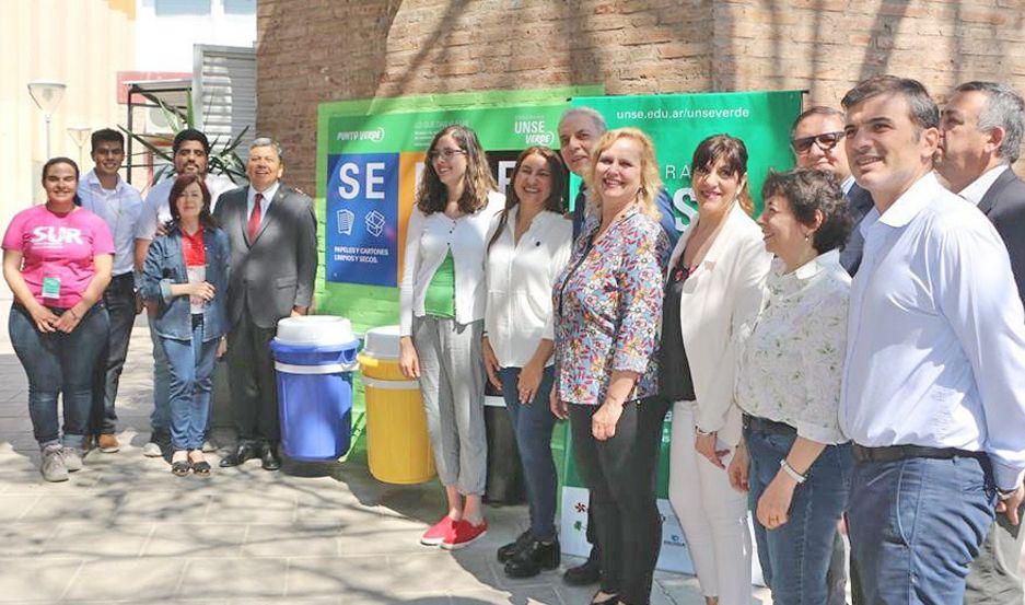 El acto estuvo encabezado por el rector Ing Héctor Paz autoridades de las Facultades no docentes y estudiantes