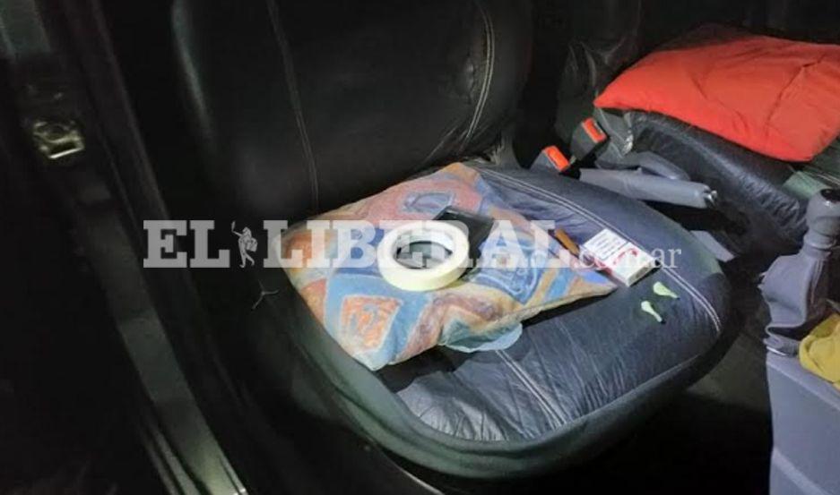 El acusado se encontraba en un vehículo al momento de ser detectado por el personal policial