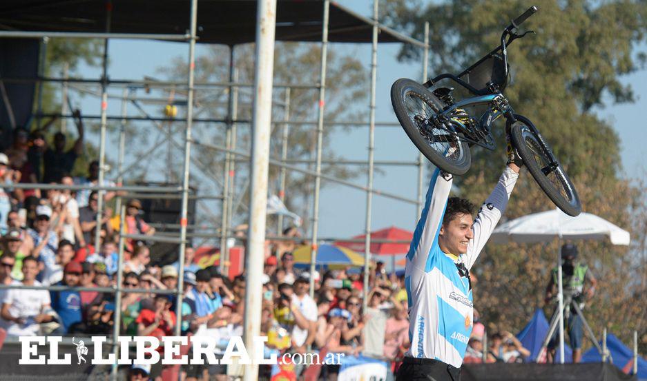 Miraacute las mejores fotos de la 9ordf fecha de la Copa del Mundo de Supercross