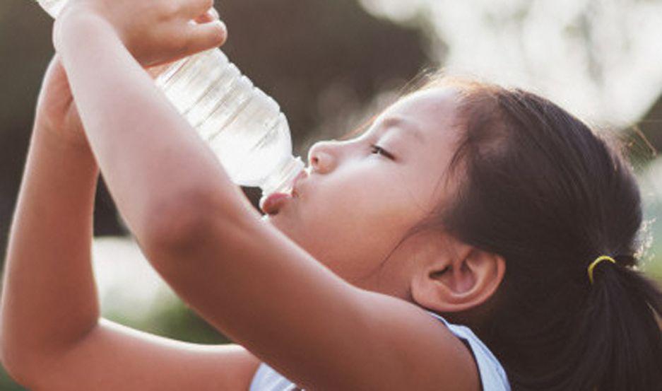 El intenso calor y el brusco descenso de la temperatura son una amenaza para los nintildeos