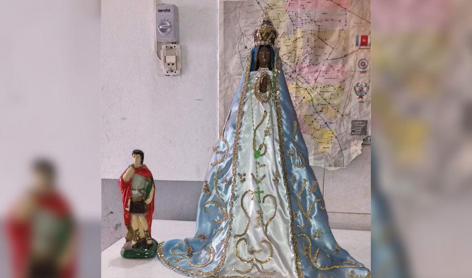 Roboacute las imaacutegenes de la Virgen y de San Expedito e intentoacute venderlas