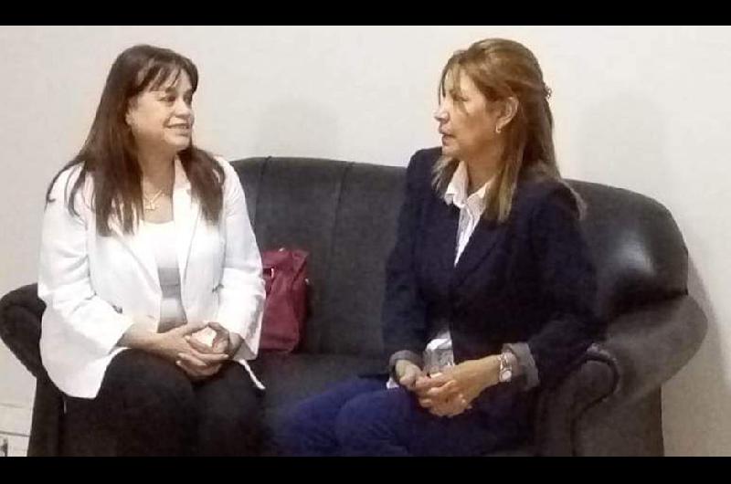 La vocal del Superior Tribunal de Justicia Dra Rodriacuteguez visitoacute a la directora  del Servicio Penitenciario Provincial