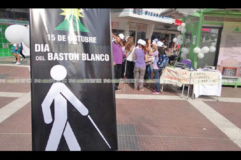 Se concretar�n en el marco del Día del Bastón Blanco que se recuerda cada 15 de octubre