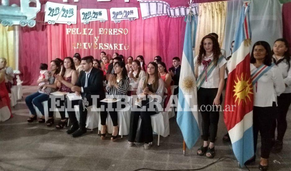 El acto de egreso fue acompañado por toda la comunidad docente