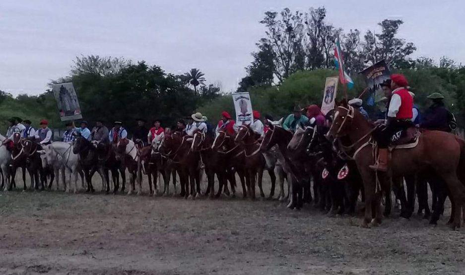 Cientos de santiaguentildeos participaron del ldquoSantuspa Tinkunrdquo que se realizoacute en Villa Siliacutepica