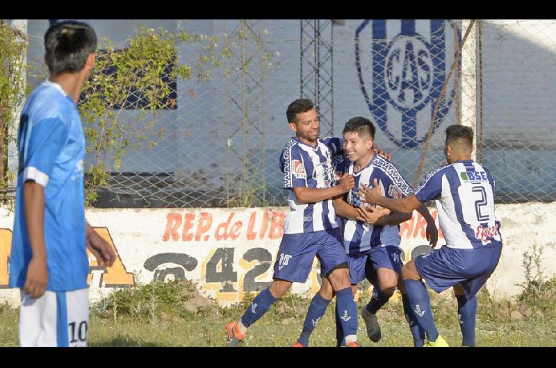 DUEÑO DEL CLÁSICO Sarmiento pegó en el complemento y se quedó con otro duelo ante Central Argentino
