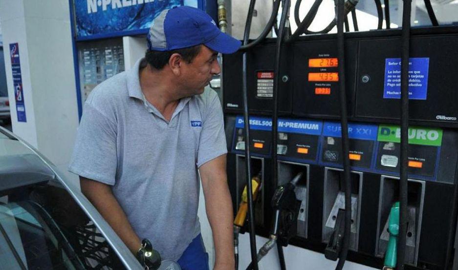 Petroleros presentaron amparo por el congelamiento de combustibles