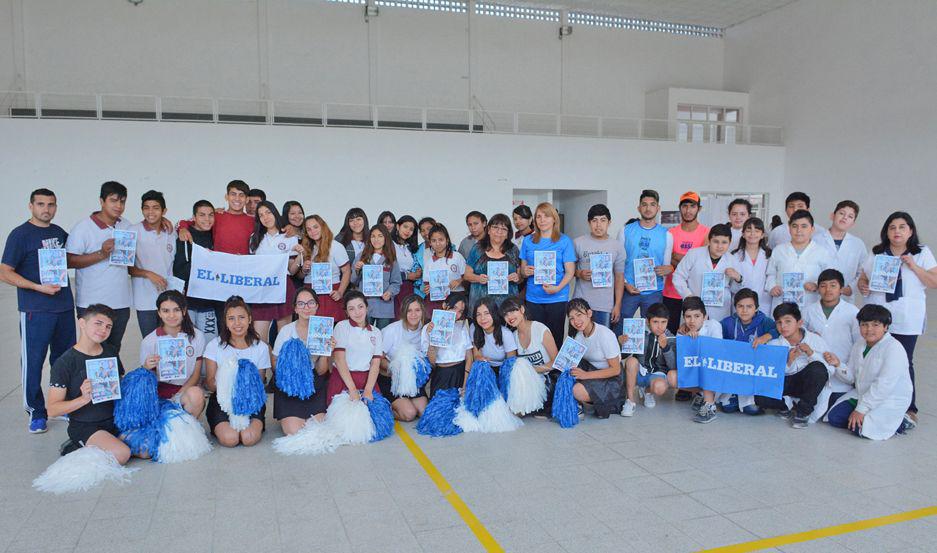 PREVIA Los chicos de las dos escuelas que comparten edificio tendr�n protagonismo con participación en la prueba de 10 km y también un musical
