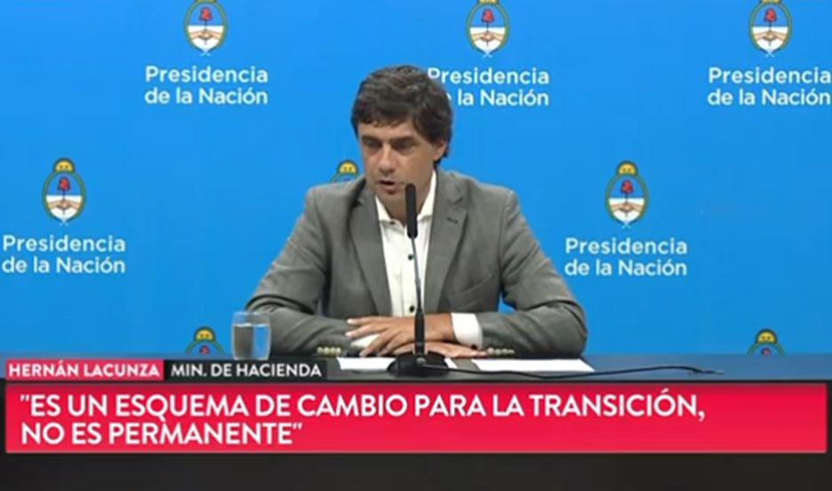 El ministro dio a conocer los anuncios durante una conferencia de prensa