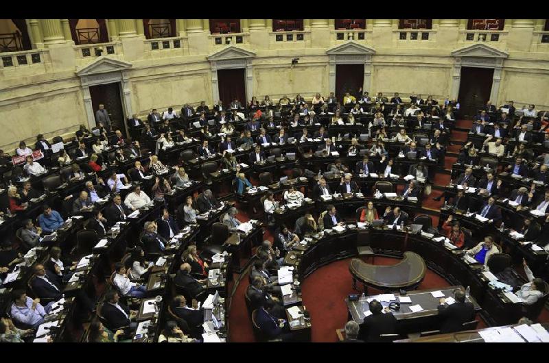 La paridad de fuerzas poliacuteticas en Diputados obligaraacute a acordar leyes