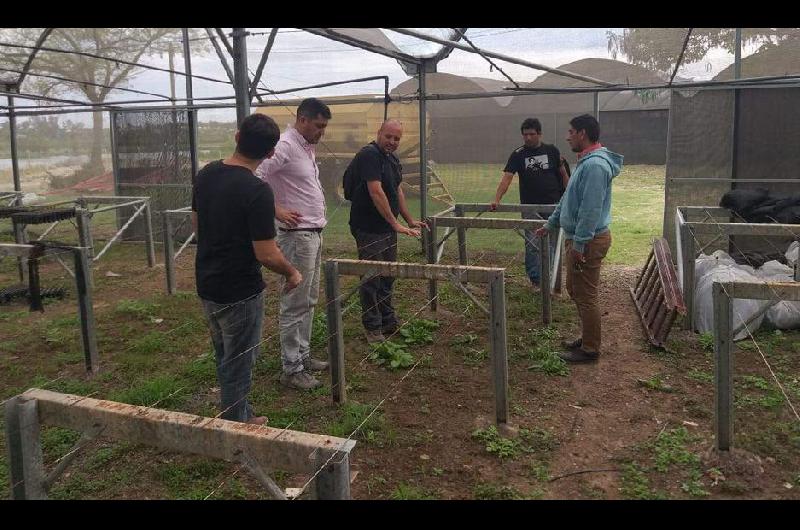 Expertos de la Unse visitaron el vivero de Las Termas