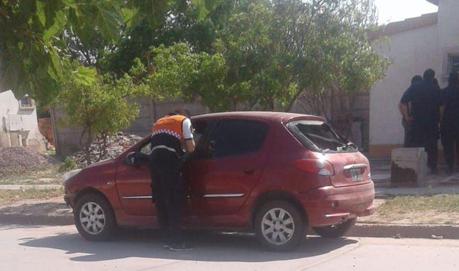 El vehículo fue requisado por efectivos de Criminalísitca
Adem�s se supo que de poder del acompañante del Peugeot se secuestró
una ínfima cantidad de cocaína