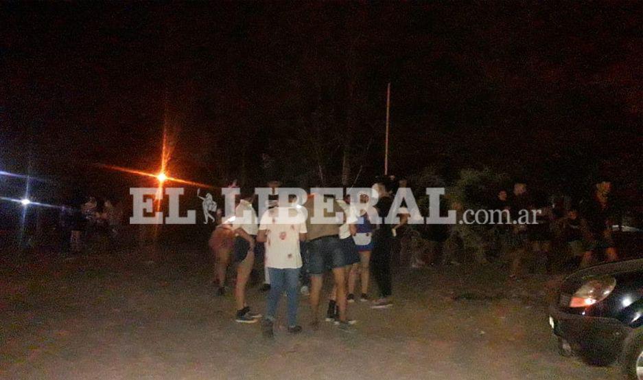 Los cientos de menores participaban de una fiesta clandestina en una casa quinta de La Banda