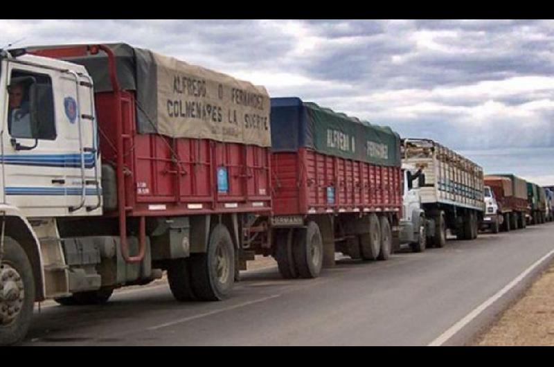 Transportistas de carga piden la emergencia econoacutemica para el sector