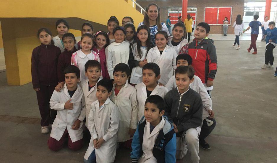 Natalia Vera dio una charla en una Escuela de Fernaacutendez