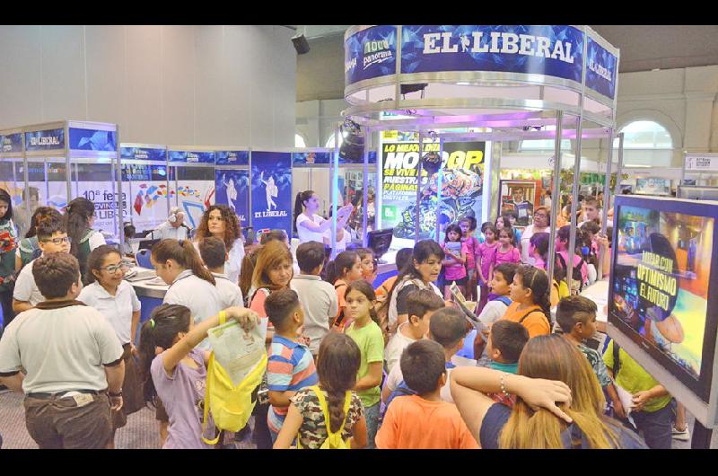 Miraacute el programa de actividades previstas para hoy en la Feria del Libro