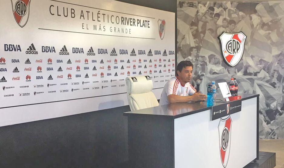 El DT de River habló ayer con los medios luego del entrenamiento de la mañana en River Camp Adem�s confirmó sus once para mañana