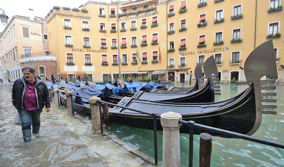 Venecia inundada en un 80-en-porciento--  ldquoEs una devastacioacuten apocaliacutepticardquo