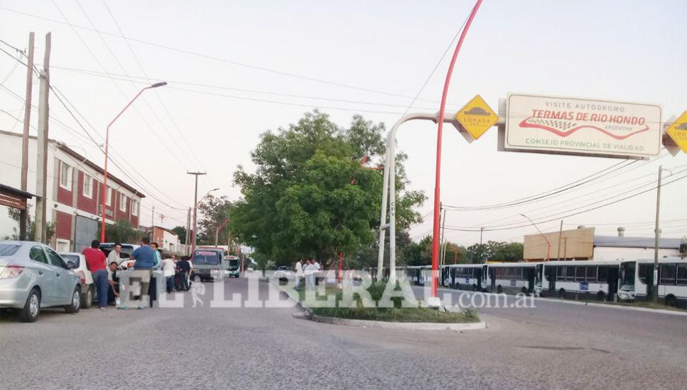 Atencioacuten- choferes de la Liacutenea 120 paran desde hoy y por tiempo indeterminado