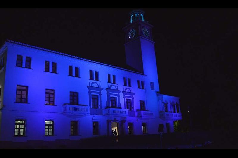 La Casa de Gobierno se iluminoacute de azul