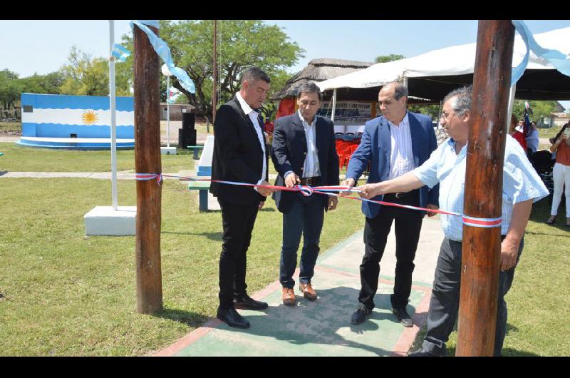 Autoridades inauguraron importantes obras en  la localidad Argentina  en el sur provincial