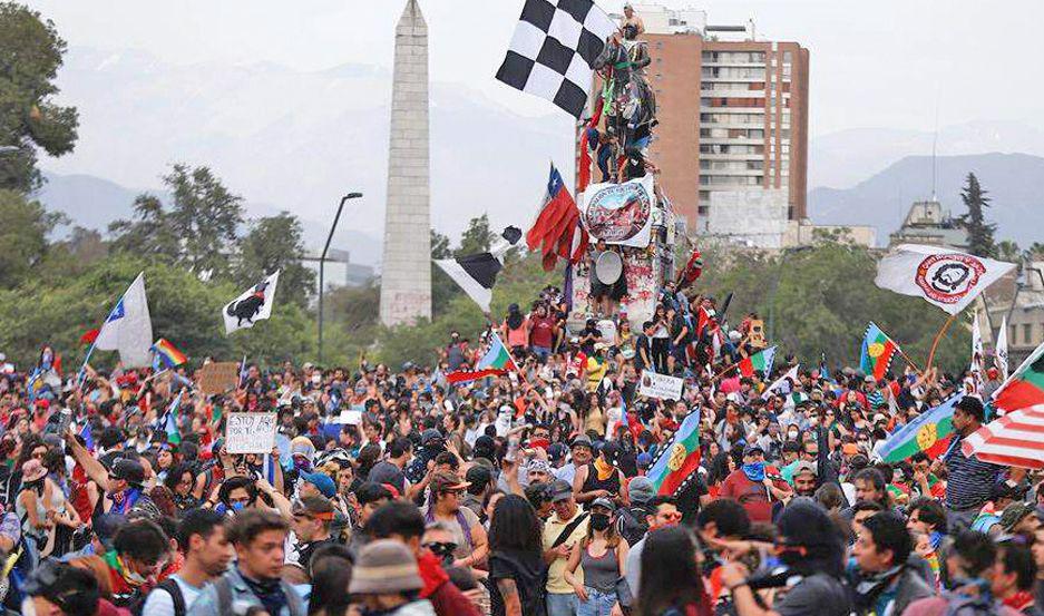 La marcha central transcurrió de manera pacífica aunque con algunos incidentes aislados