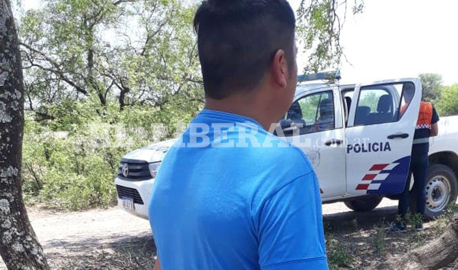 Asesinoacute a su amigo de dos puntildealadas mientras bebiacutean escapoacute y lo hallaron en el monte