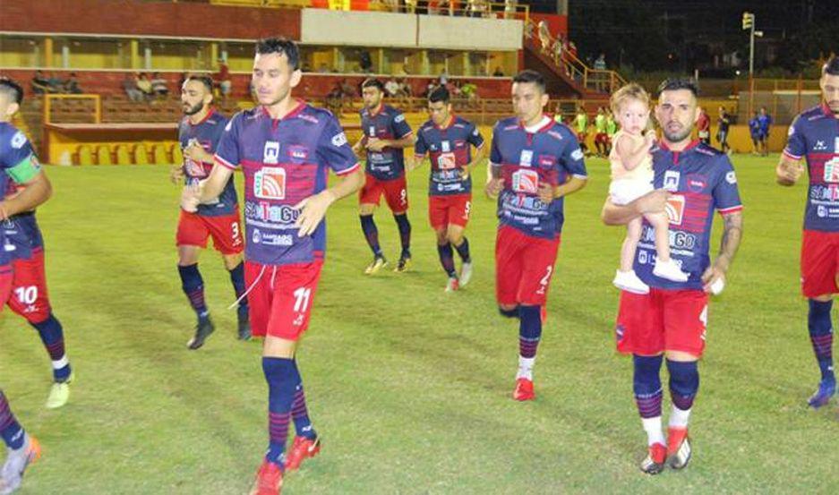 Guumlemes perdioacute 2 a 1 ante Boca Unidos y cedioacute la punta de la Zona A