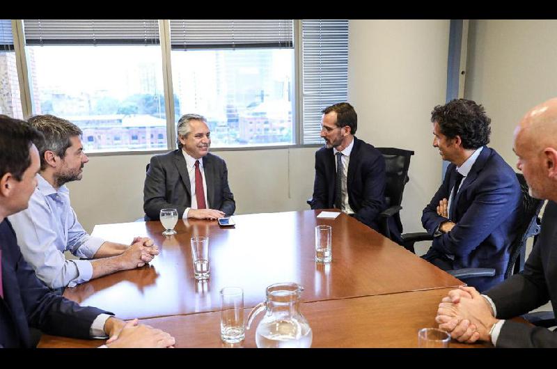 El presidente electo recibió a los empresarios de la cadena de supermercados Carrefour