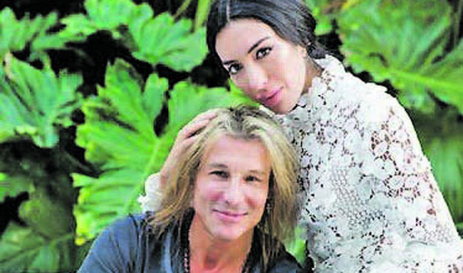 Rumores de embarazo envuelven a la Claudio Paul Caniggia y su novia