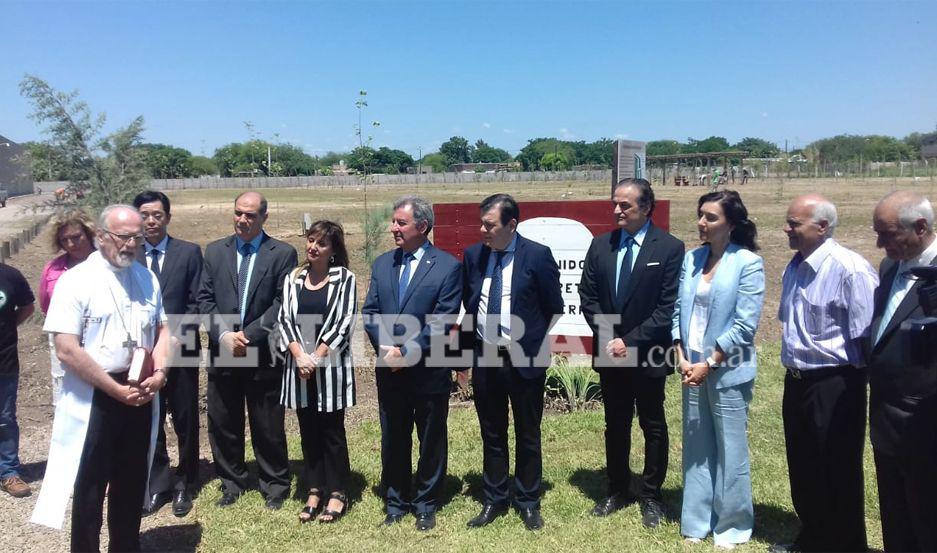 La bendición del arboretum de Senna Automotores se desarrolló en el predio sito en avenida Lugones ente Alsina y Lavalle de esta ciudad Capital