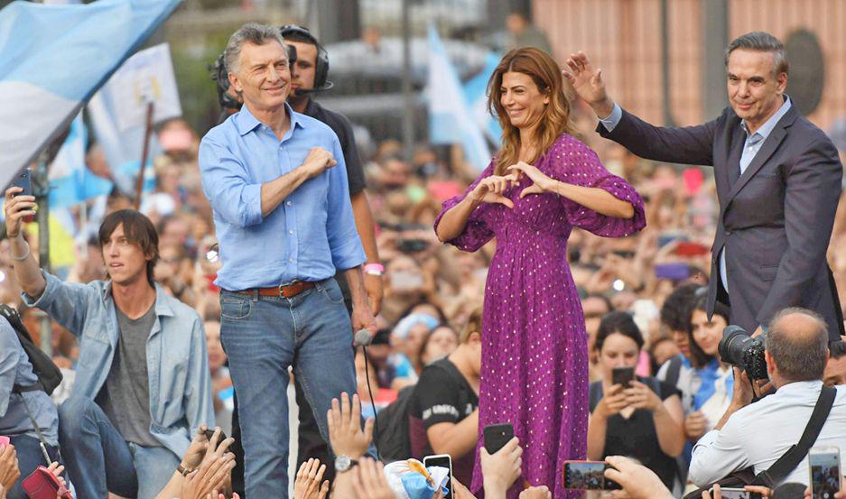 Macri- ldquoCuidemos a nuestra Argentina para que no la roben no la maltraten no la estafenrdquo