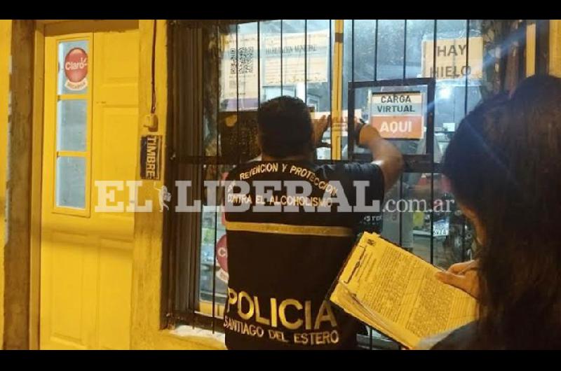 Los locales sorprendidos en infracción fueron clausurados por la policía