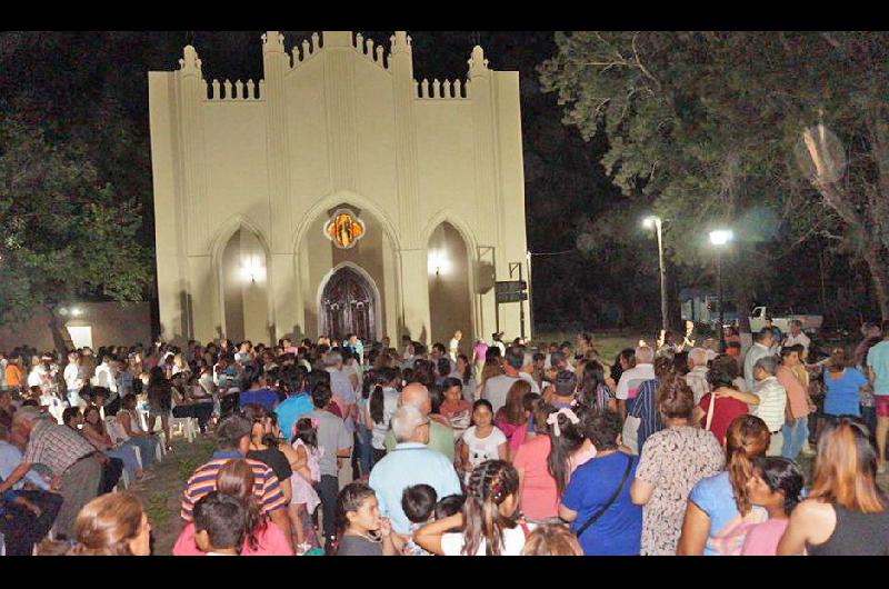 M�s de mil personas participaron de la puesta en valor del Santuario Hubo corte de cintas