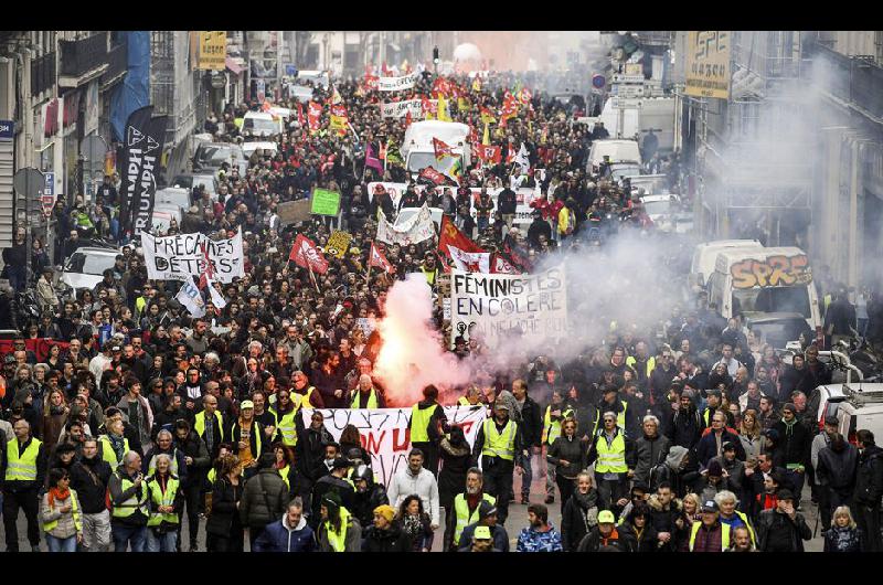 Los sindicatos se unen en contra  de la reforma previsional en Francia