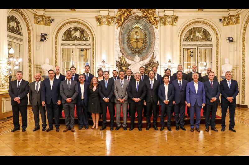 El Gobierno nacional y los gobernadores firmaron la modificacioacuten del Pacto Fiscal 2017