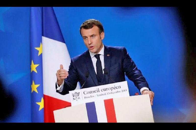 Macron no abandona reforma jubilatoria pero va negociando