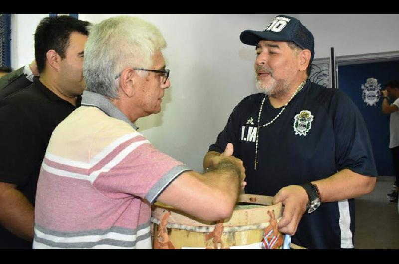 Ya hay una enorme expectativa por la llegada de Diego Maradona a Santiago del Estero Ser� a fines de abril cuando el Lobo visite al Ferro