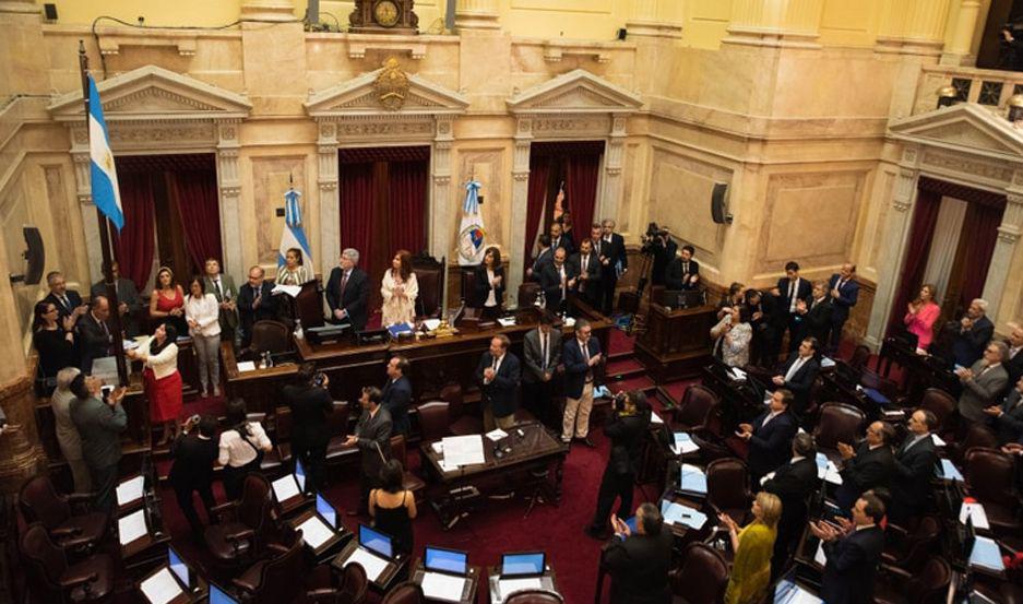 Cristina Kirchner presidió gran parte del debate Fue suplantada pasadas las 0 de hoy por la senadora Claudia de Zamora Pte Provisional del Senado