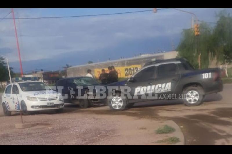 Ebrio se estrelloacute contra un camioacuten estacionado y por fortuna no sufrioacute heridas