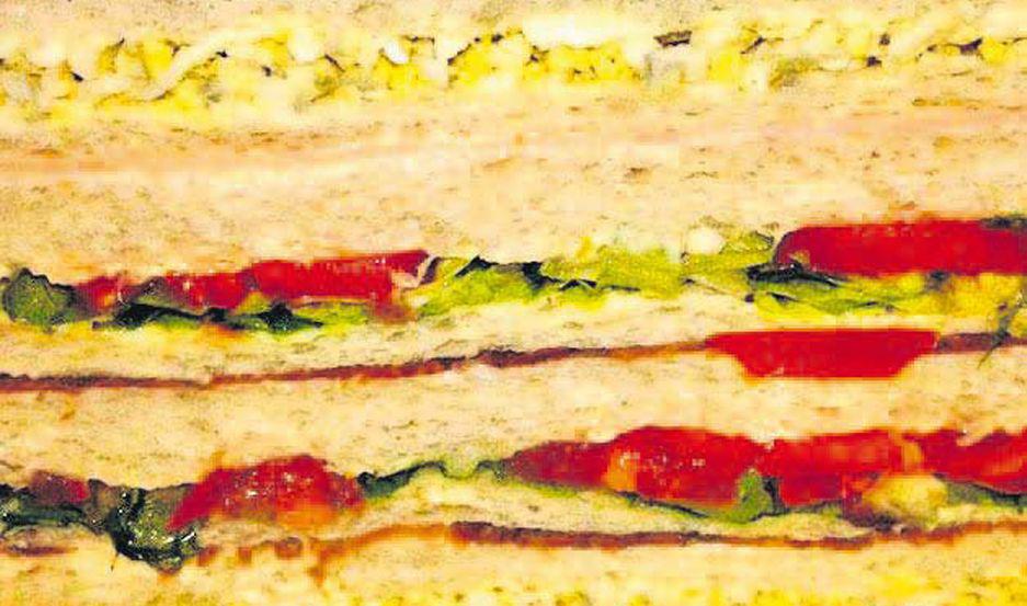 Los sandwichs un menuacute raacutepido y sencillo para toda la familia