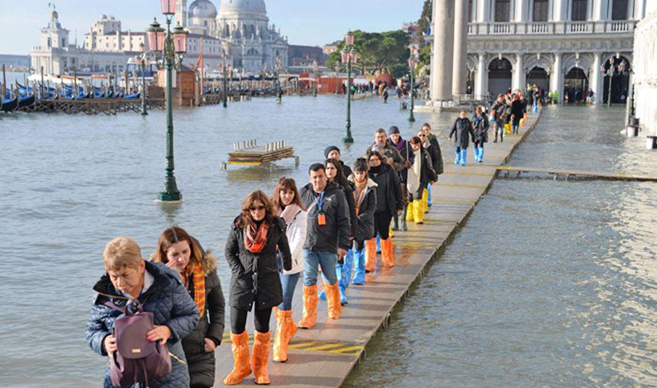 El agua volvioacute a subir en Venecia y con ello el drama