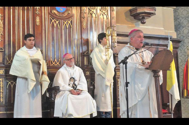 La verdadera paz brota del corazoacuten de Dios y se transmite al corazoacuten del hombre