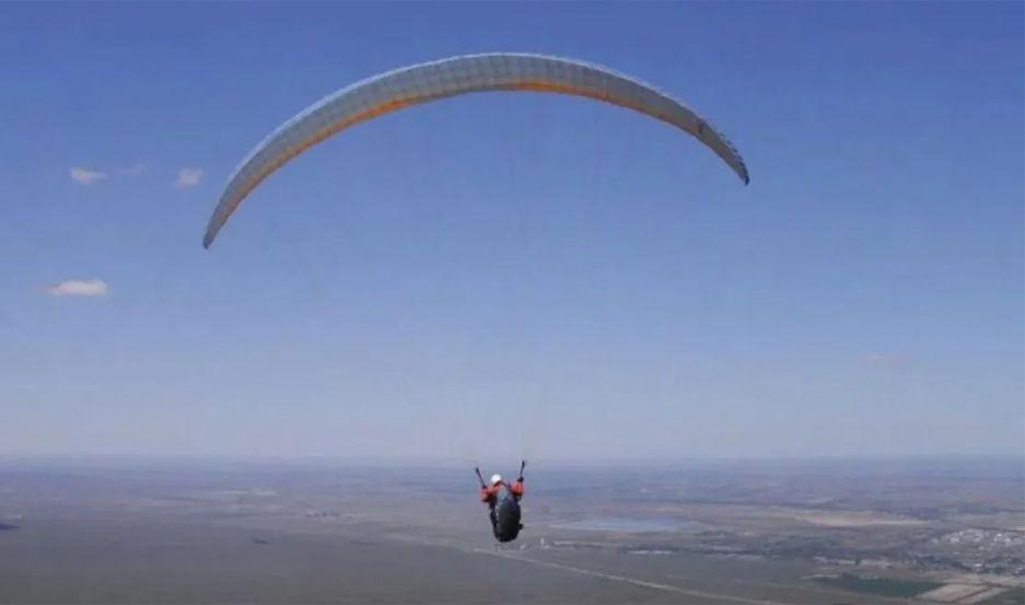 Un bandentildeo desaparecioacute mientras practicaba parapente