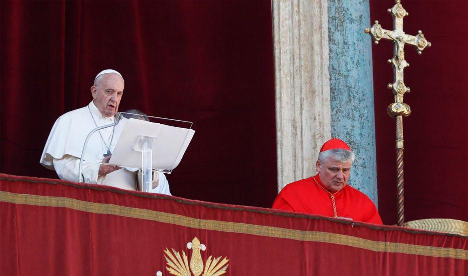 Que el pequeño Niño de Belén sea esperanza para todo el continente americano también expresó el Papa este 25 de diciembre