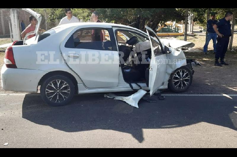 Conductor se descompensoacute y chocoacute contra un camioacuten recolector- hay dos heridos