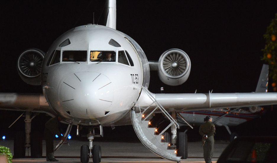 Un avioacuten estuvo demorado en Santiago del Estero por olor a quemado en la cabina