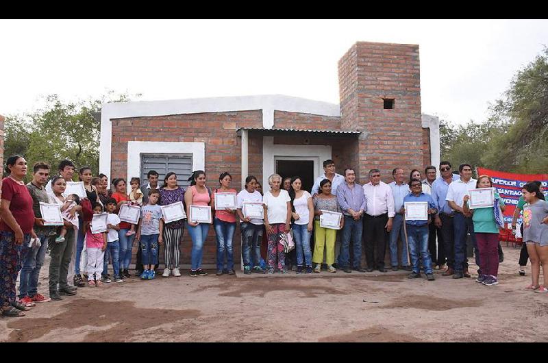 En el paraje El Ojito 14 familias ya cuentan con su vivienda digna