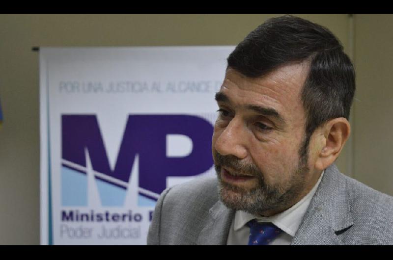 Los procedimientos en materia de lucha contra la Narcocriminalidad se encuentran supervisados por el   Fiscal General de la Provincia Luis de la Rúa 